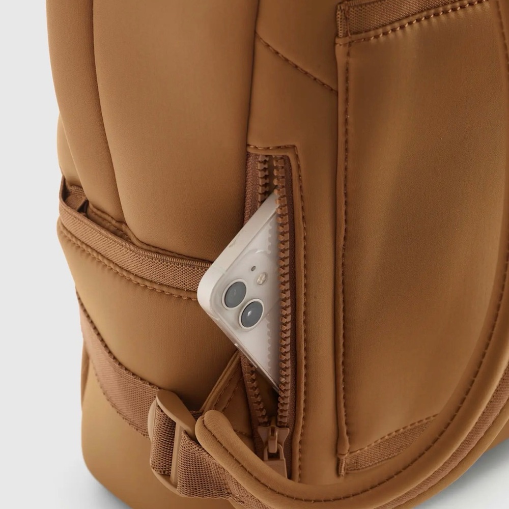 Quince All Day Neoprene Backpack in Mocha - Picture 4 of 10